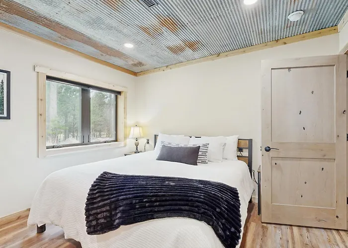 Bear Butte Hideaway